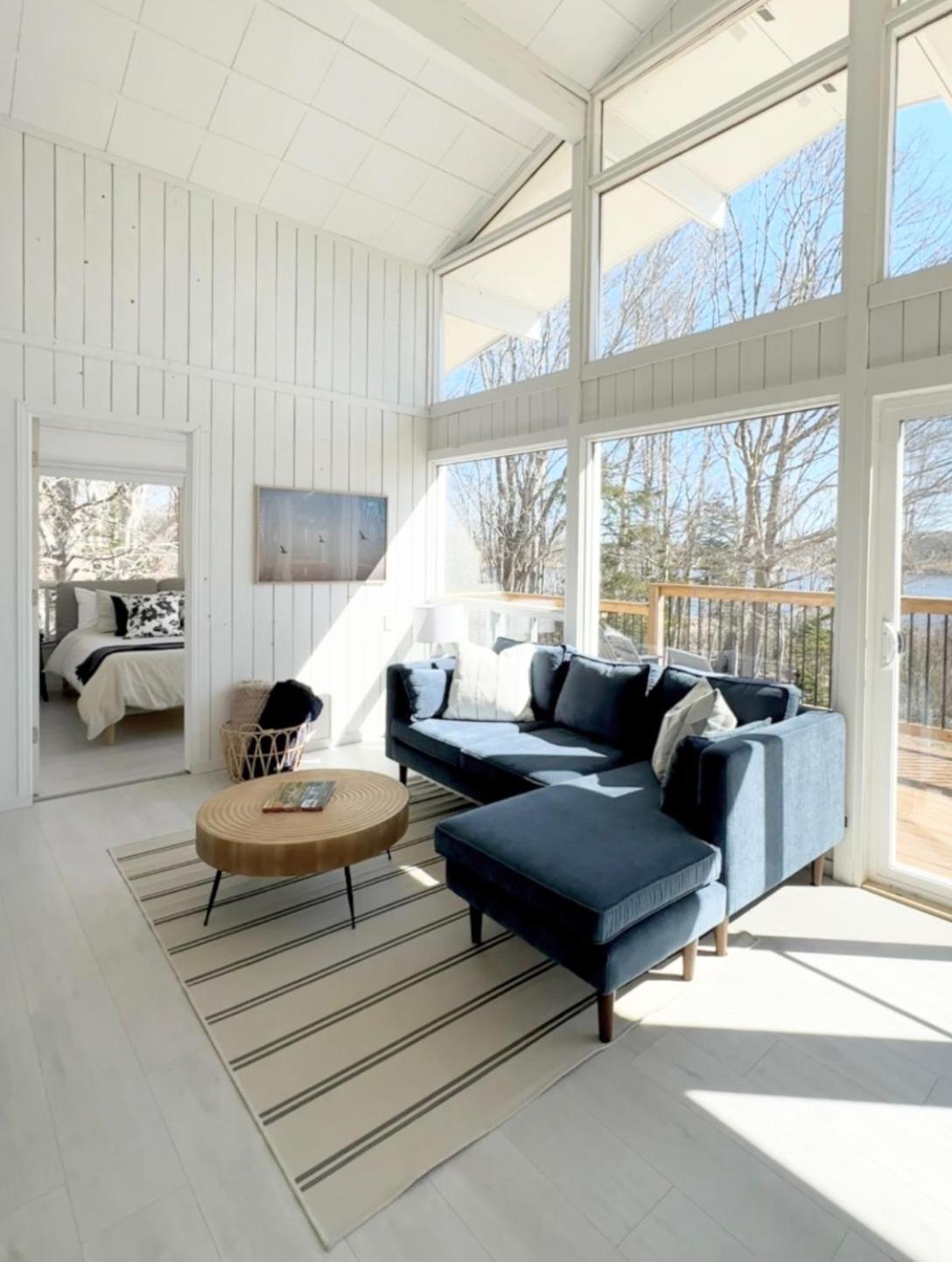 Blissful Oceanfront Cottage In Port Mouton Esterno foto