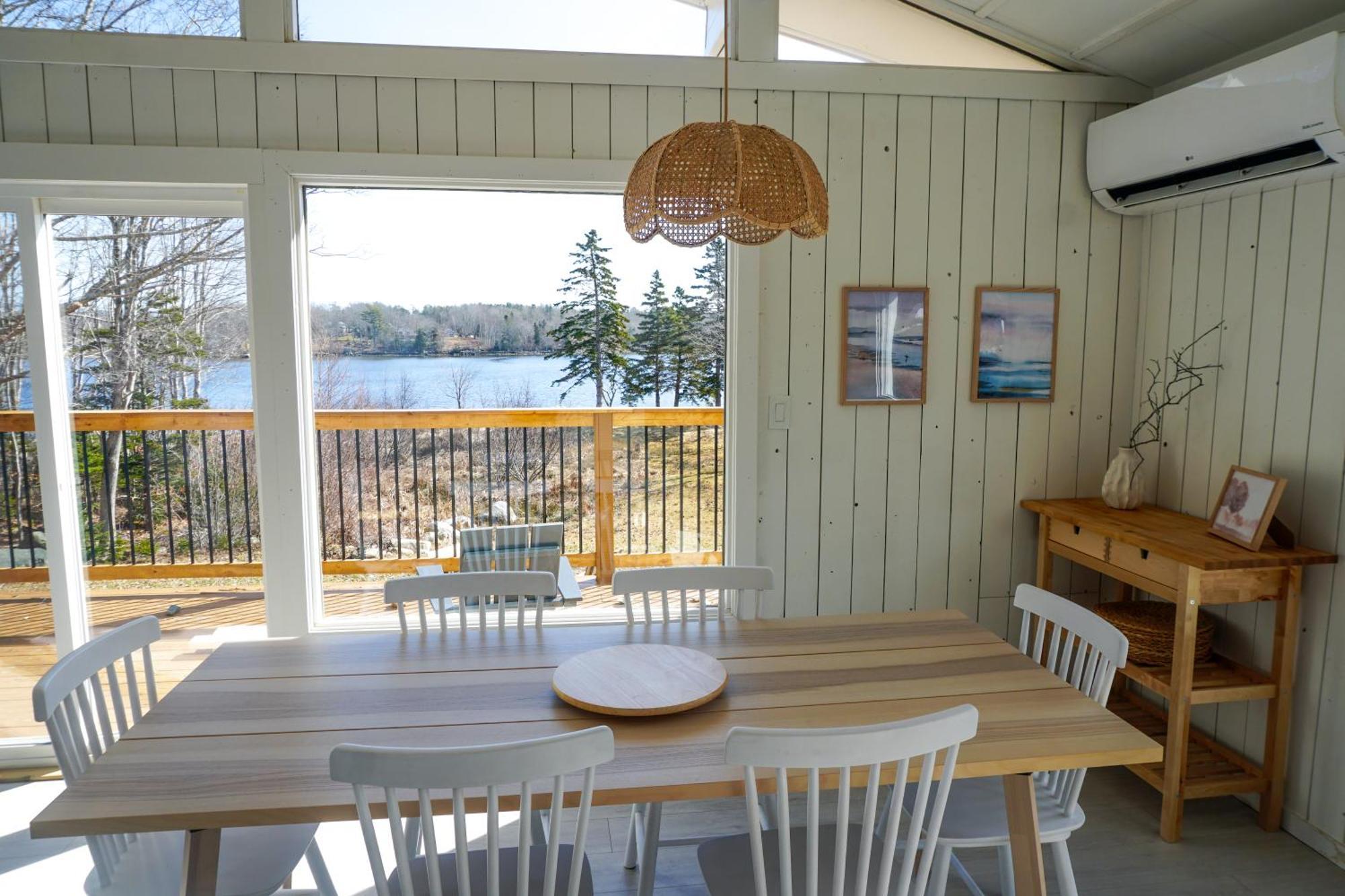 Blissful Oceanfront Cottage In Port Mouton Esterno foto